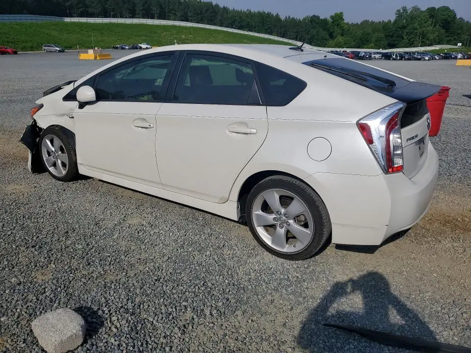 2015 TOYOTA PRIUS FIVE  