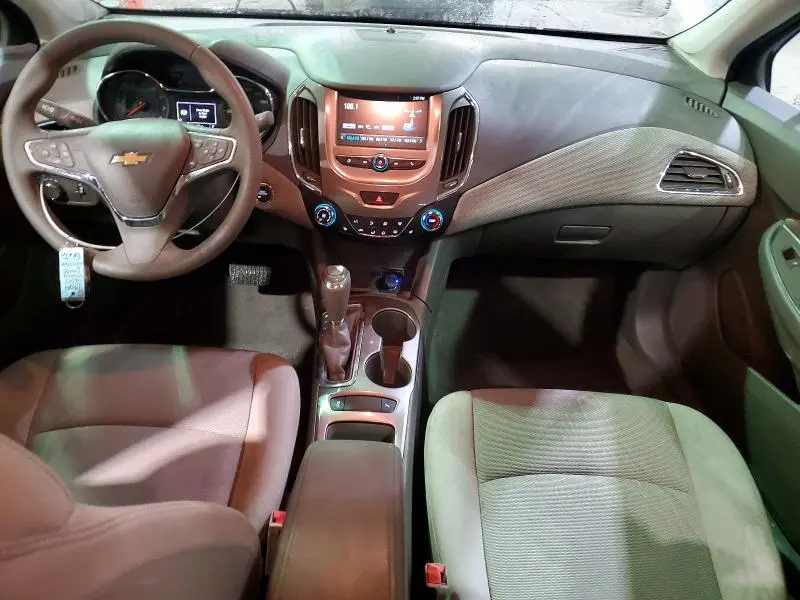 2017 CHEVROLET CRUZE LT  