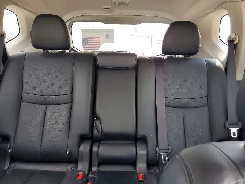 2017 NISSAN ROGUE SL  