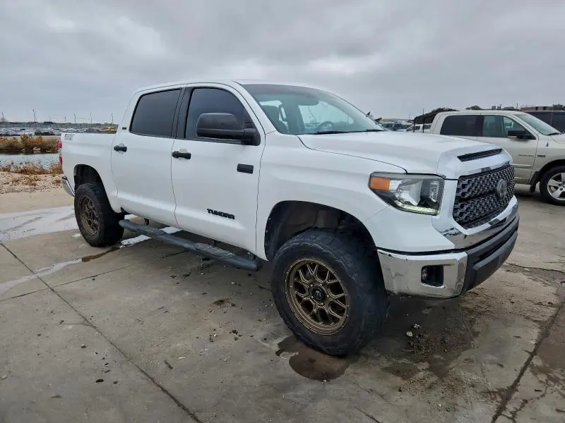 2020 TOYOTA TUNDRA CREWMAX SR5  