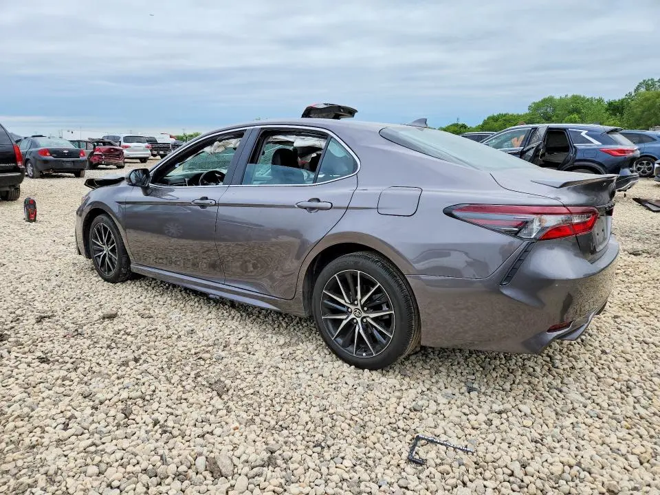 2024 TOYOTA CAMRY SE  
