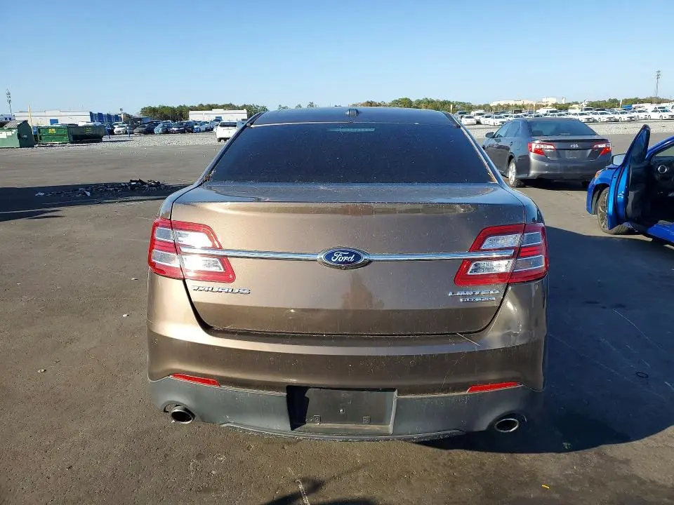 2015 FORD TAURUS LIMITED  