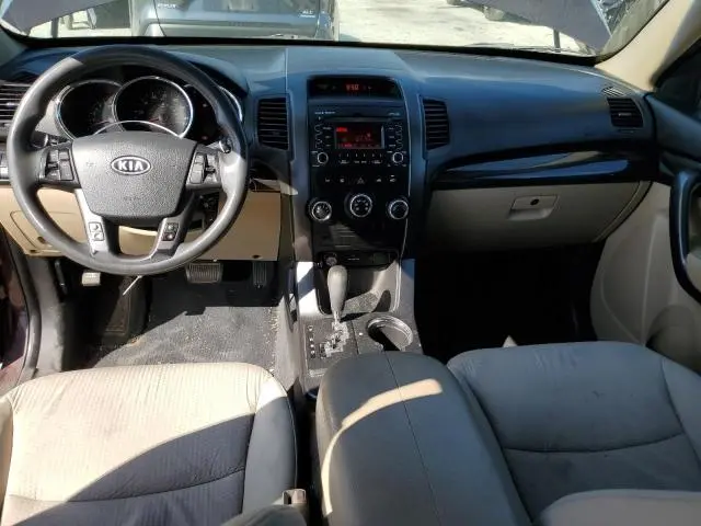 2011 KIA SORENTO BASE  