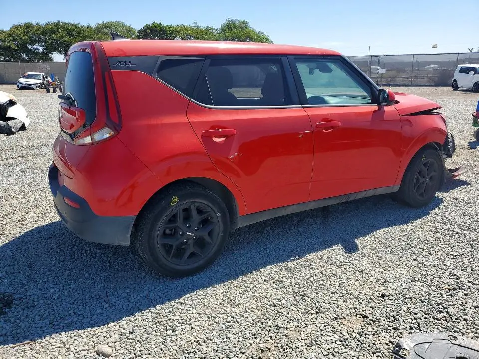 2022 KIA SOUL LX  