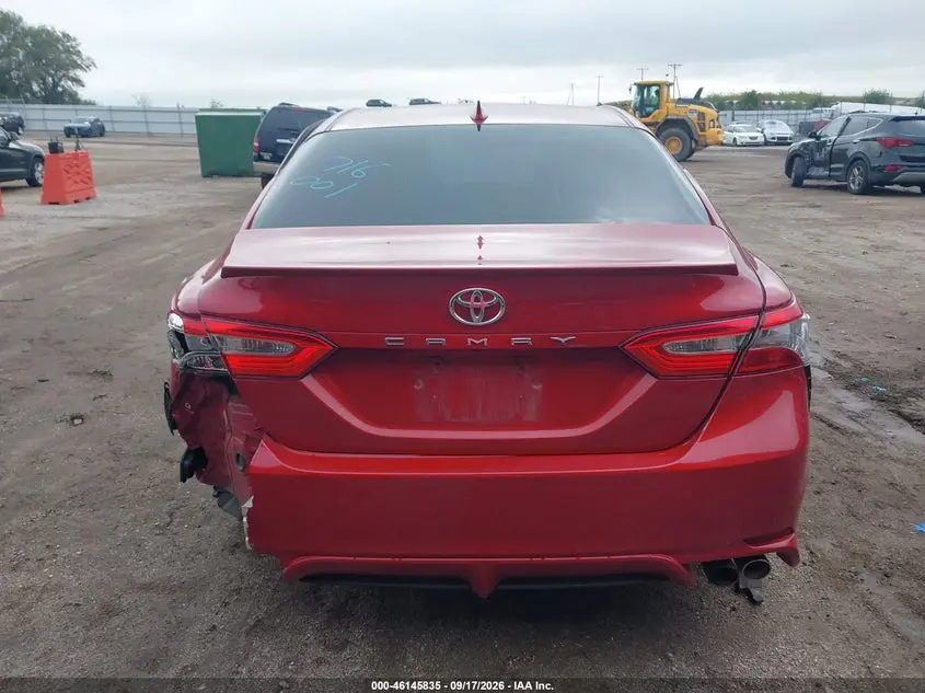 2019 TOYOTA CAMRY SE