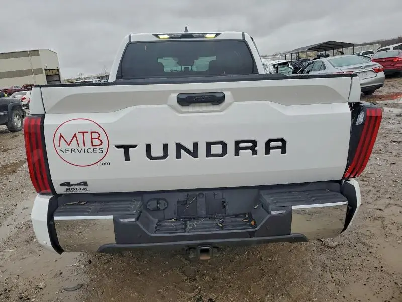 2025 TOYOTA TUNDRA CREWMAX SR  
