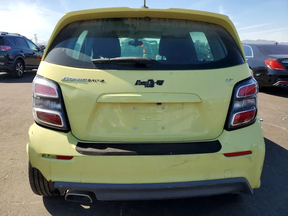 2017 CHEVROLET SONIC LT  