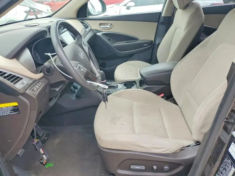 2017 HYUNDAI SANTA FE SE  
