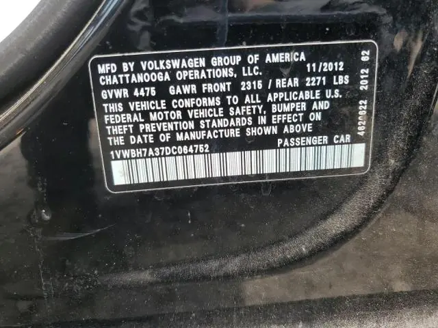 2013 VOLKSWAGEN PASSAT SE  