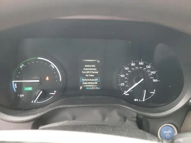 2022 TOYOTA SIENNA LE  