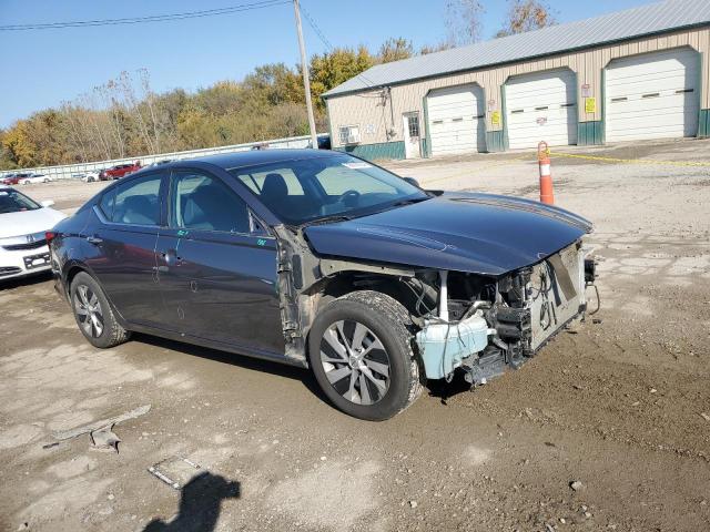 2019 NISSAN ALTIMA S