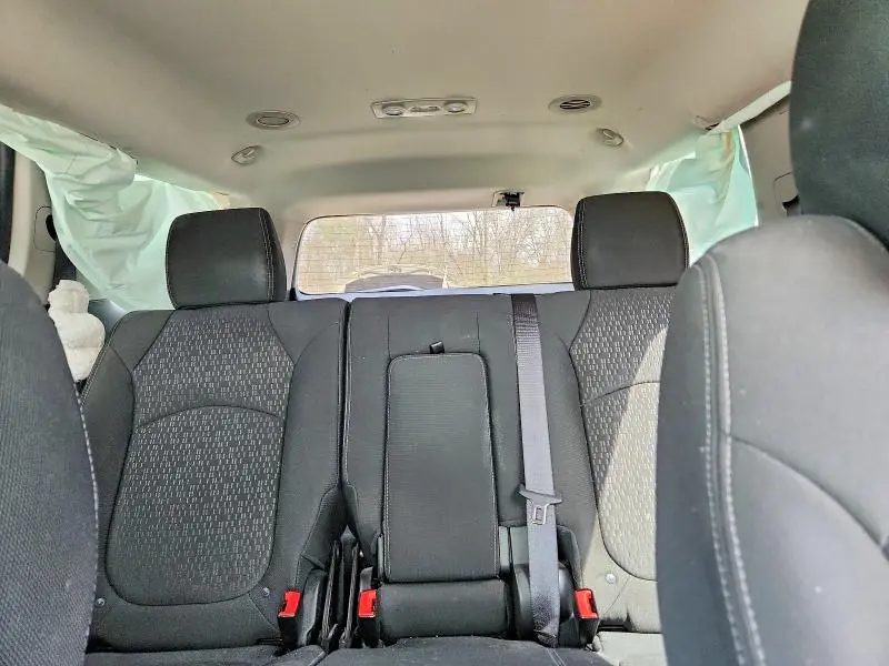 2013 GMC ACADIA SLE  