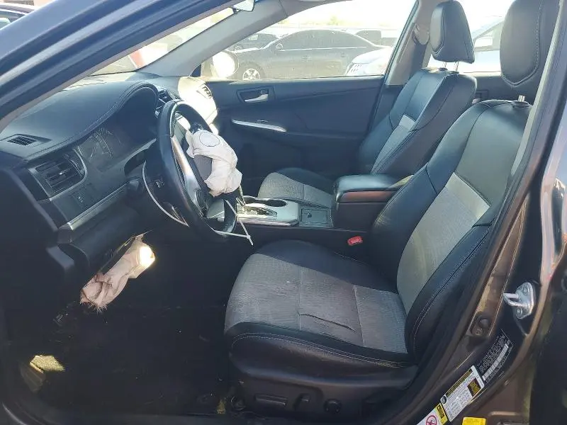 2012 TOYOTA CAMRY SE  