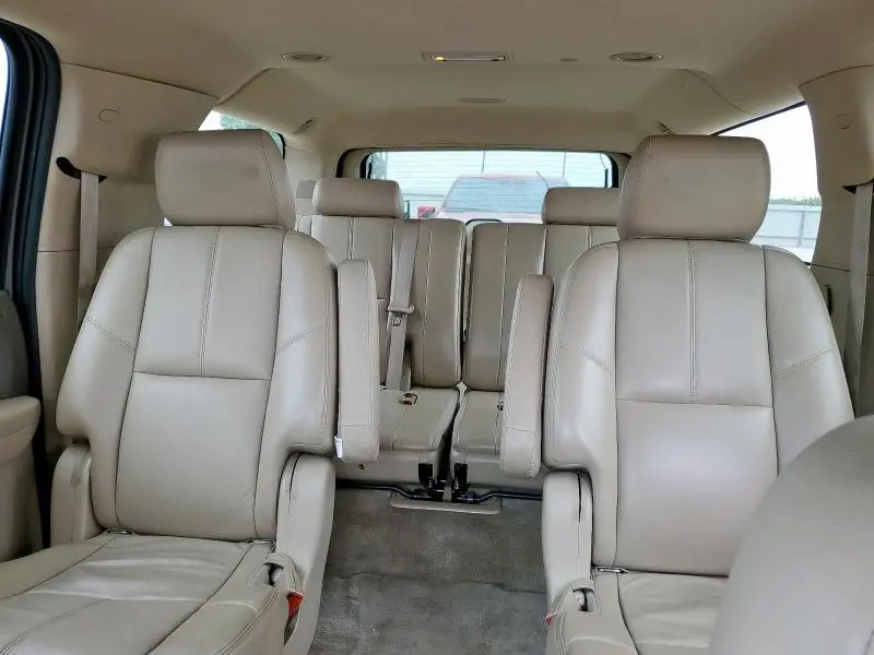 2011 CHEVROLET SUBURBAN C1500 LT  