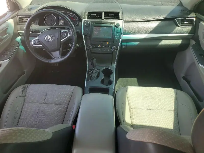2015 TOYOTA CAMRY SE  