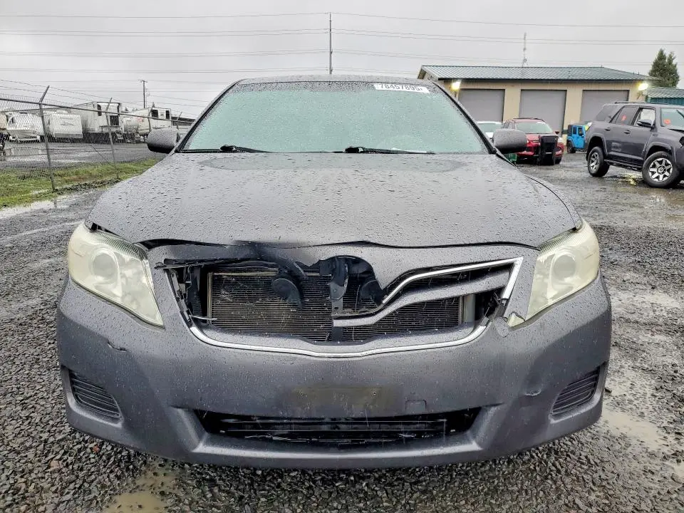 2010 TOYOTA CAMRY LE  