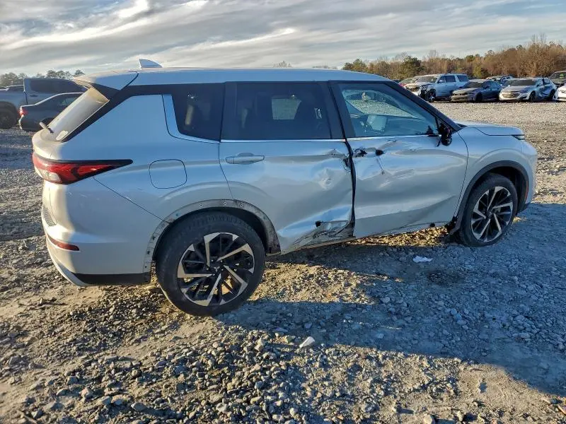 2022 MITSUBISHI OUTLANDER SE  