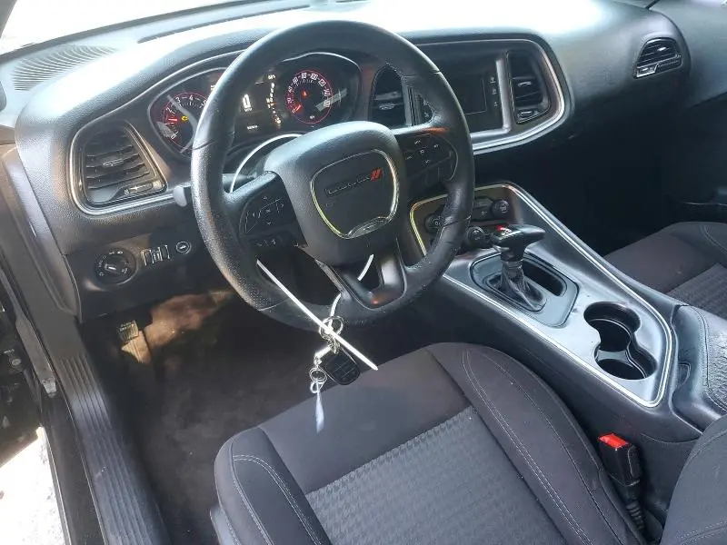 2017 DODGE CHALLENGER SXT  
