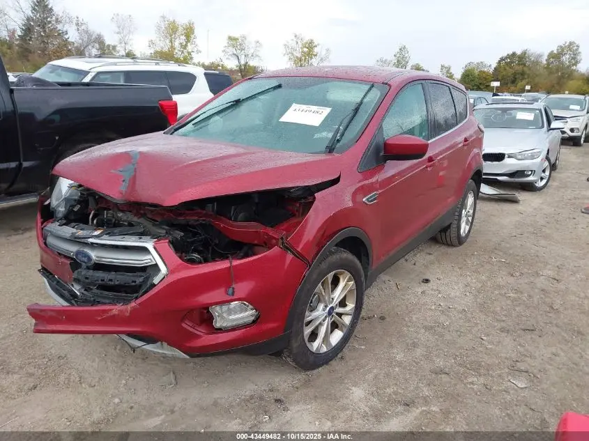 2017 FORD ESCAPE SE