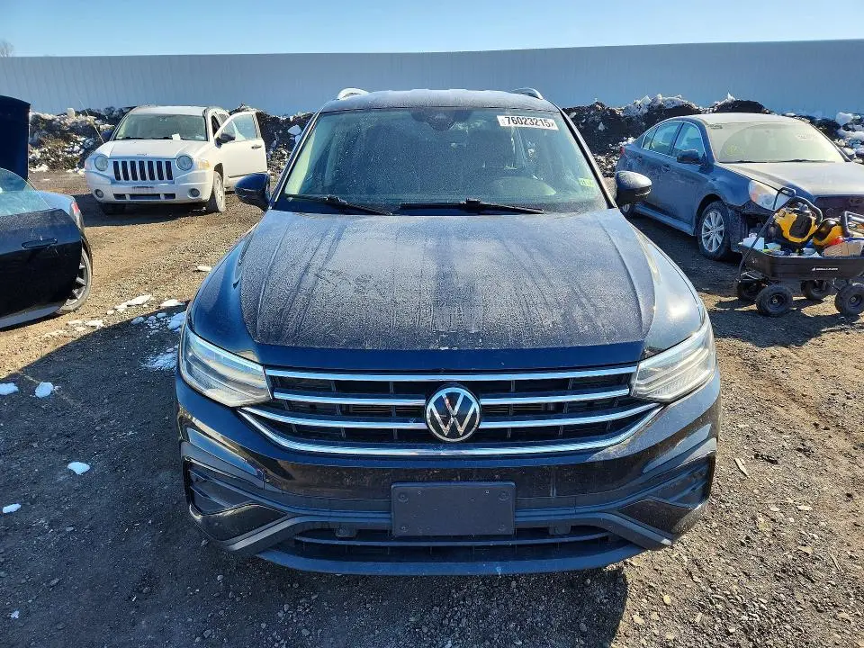 2022 VOLKSWAGEN TIGUAN SE  