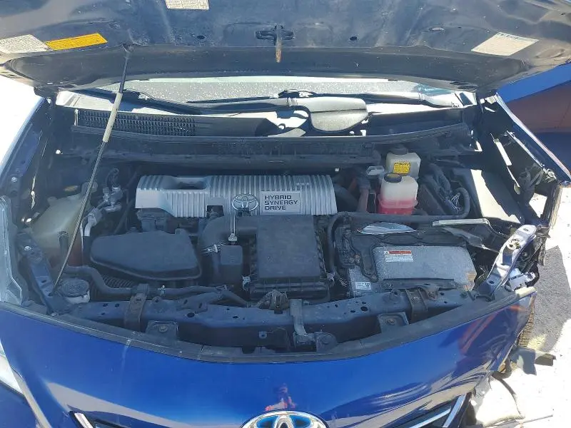 2012 TOYOTA PRIUS V THREE  