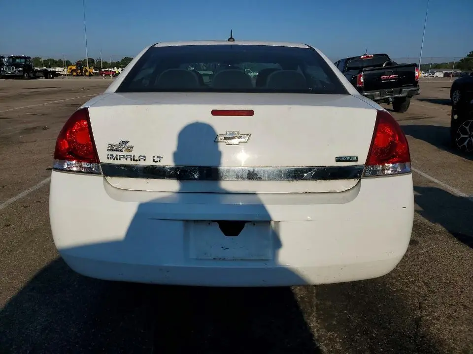2011 CHEVROLET IMPALA LT  
