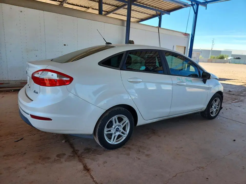 2018 FORD FIESTA SE  