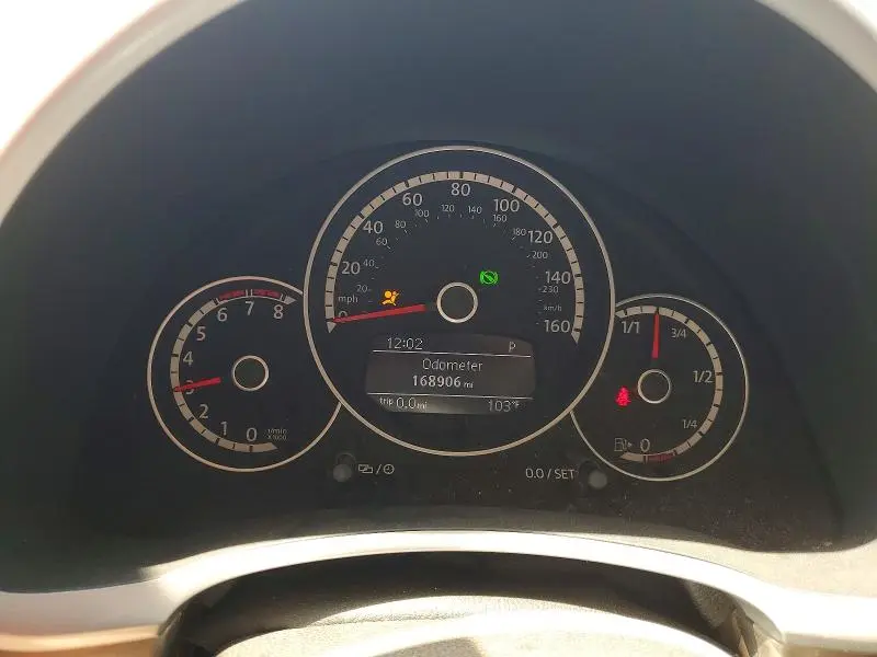 2013 VOLKSWAGEN BEETLE   