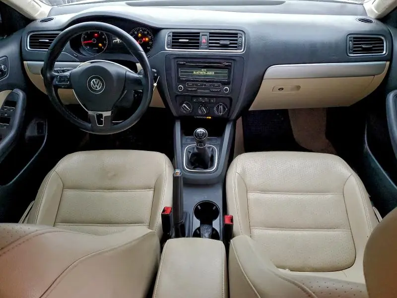 2014 VOLKSWAGEN JETTA SE  