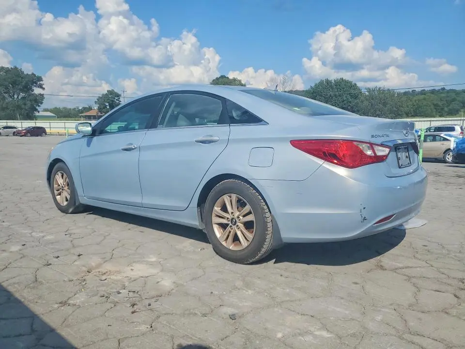 2013 HYUNDAI SONATA GLS  
