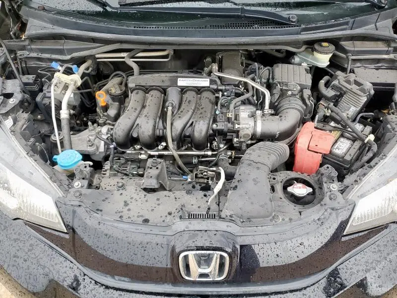 2015 HONDA FIT LX  