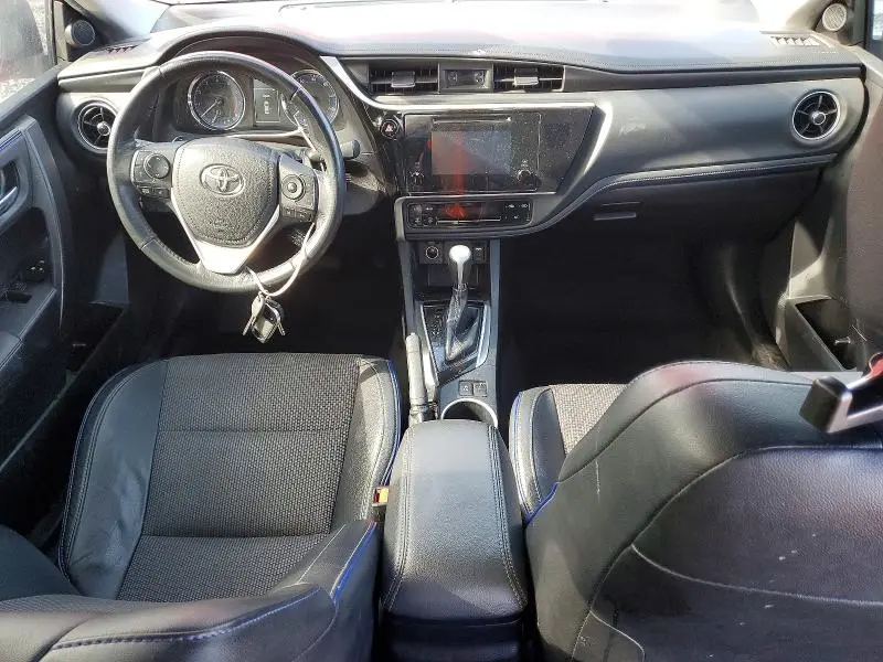 2018 TOYOTA COROLLA SE  