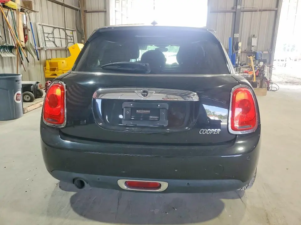 2016 MINI COOPER   