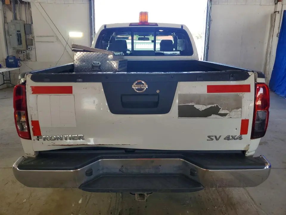 2015 NISSAN FRONTIER SV V6  