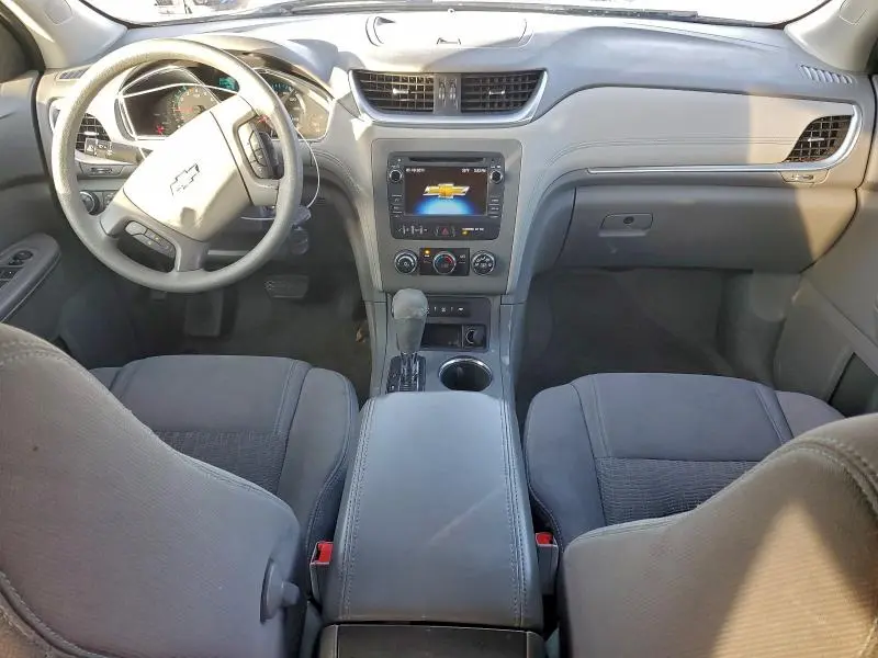 2013 CHEVROLET TRAVERSE LS  