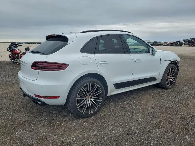 2018 PORSCHE MACAN TURBO  