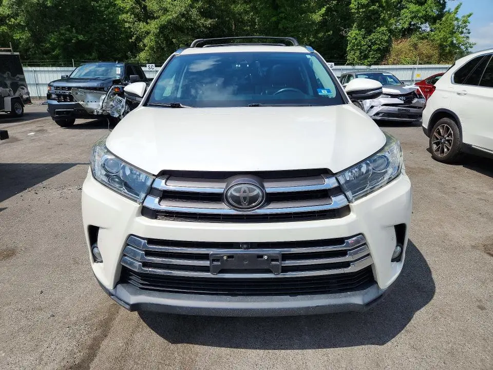 2018 TOYOTA HIGHLANDER LIMITED PLATINUM  