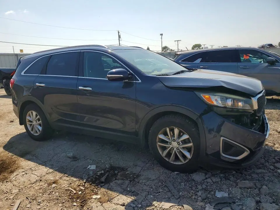 2016 KIA SORENTO LX  
