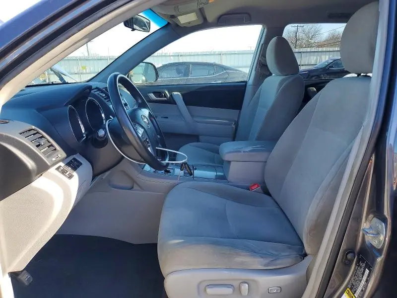 2013 TOYOTA HIGHLANDER BASE  