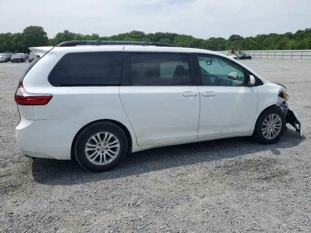 2015 TOYOTA SIENNA XLE  