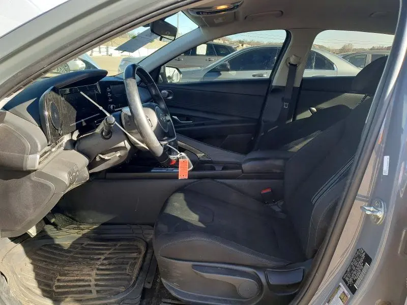 2022 HYUNDAI ELANTRA SEL  