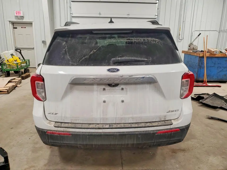 2022 FORD EXPLORER XLT  