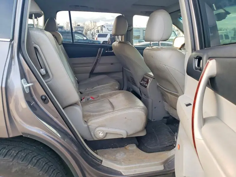 2013 TOYOTA HIGHLANDER HYBRID LIMITED  