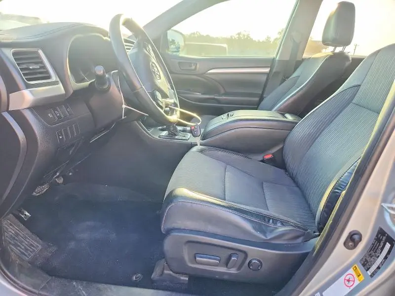 2019 TOYOTA HIGHLANDER LE PLUS  