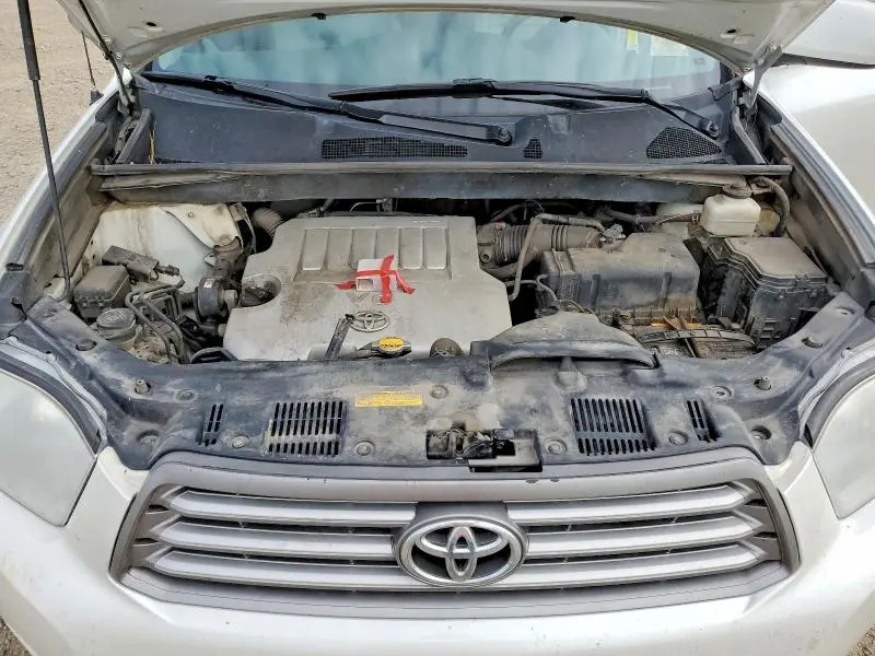 2010 TOYOTA HIGHLANDER BASE  