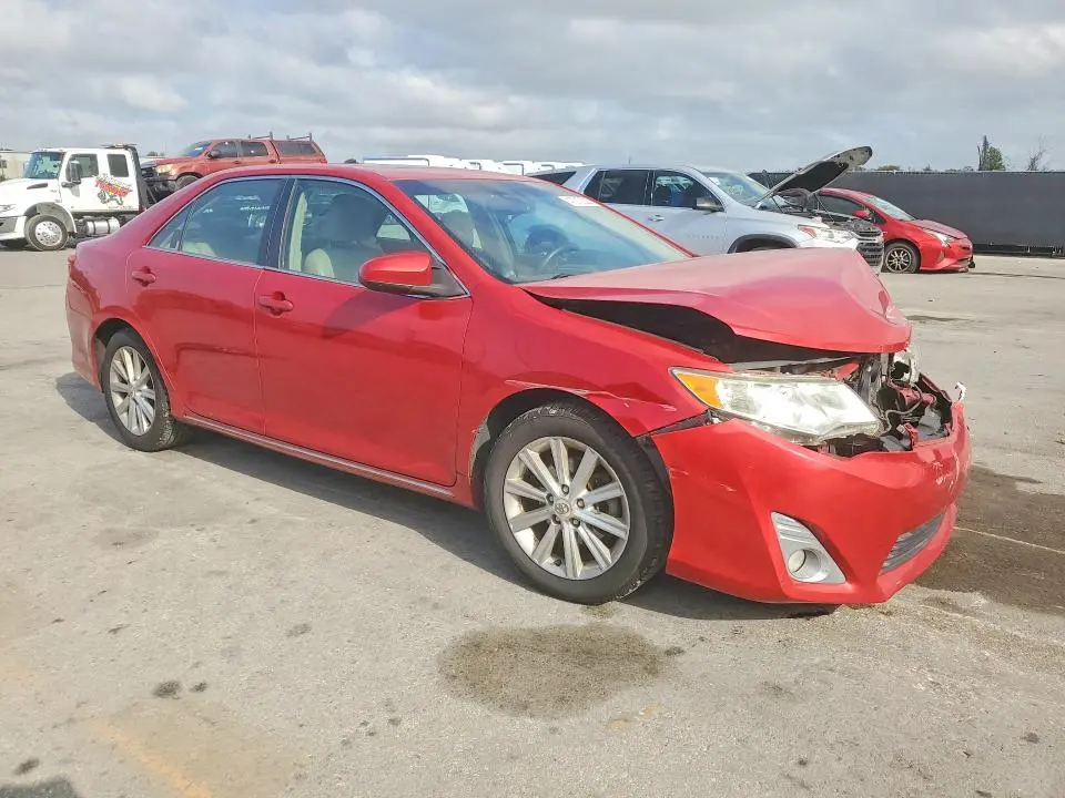 2012 TOYOTA CAMRY XLE  
