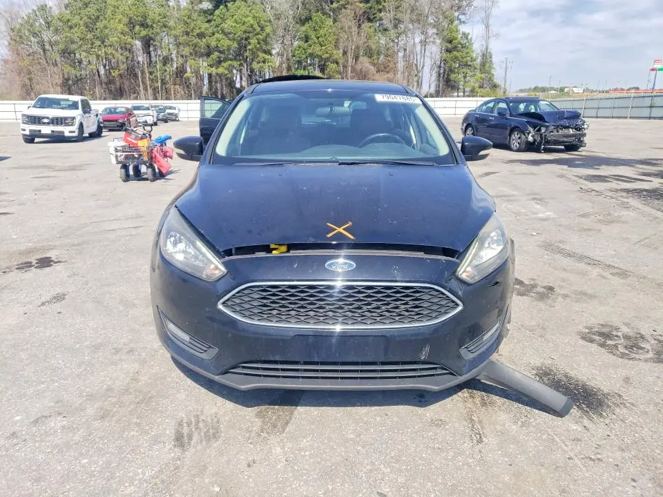 2016 FORD FOCUS SE  