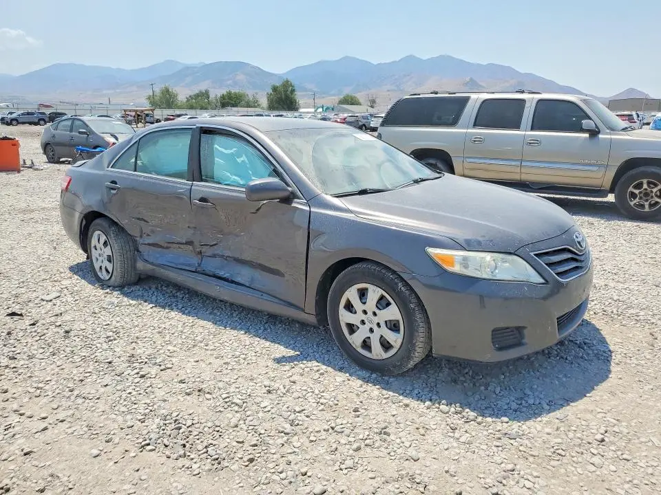 2011 TOYOTA CAMRY LE  
