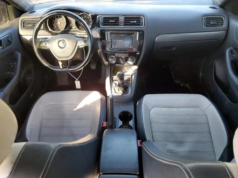 2016 VOLKSWAGEN JETTA SPORT  