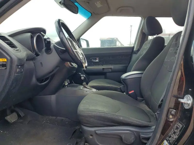 2013 KIA SOUL +  